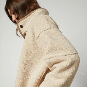 **NEVER WORN** CARA LUX SHERPA REVERSIBLE JACKET